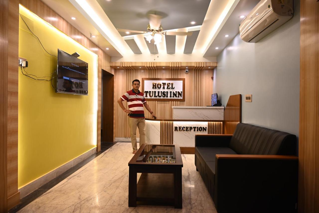 Oyo Hotel Tulusi Inn โบลปูร์ ภายนอก รูปภาพ