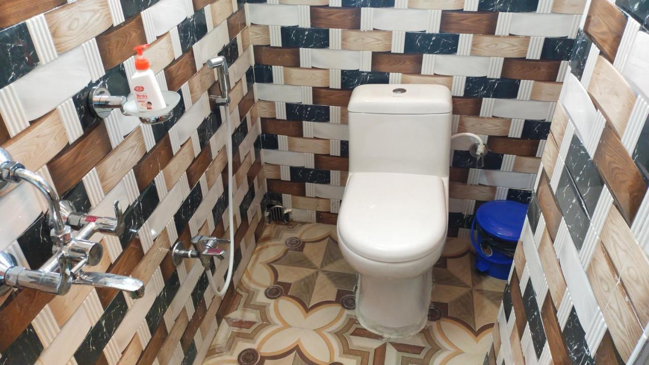 Oyo Hotel Tulusi Inn โบลปูร์ ภายนอก รูปภาพ