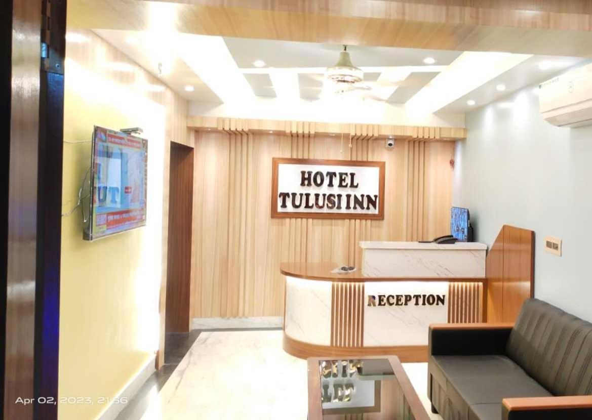 Oyo Hotel Tulusi Inn โบลปูร์ ภายนอก รูปภาพ